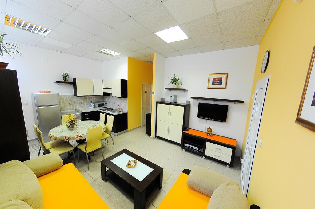 Apartments Marija Petricevic Podstrana Zimmer foto