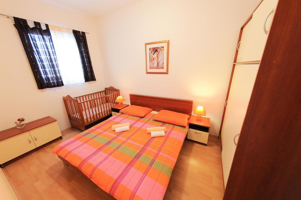 Apartments Marija Petricevic Podstrana Zimmer foto