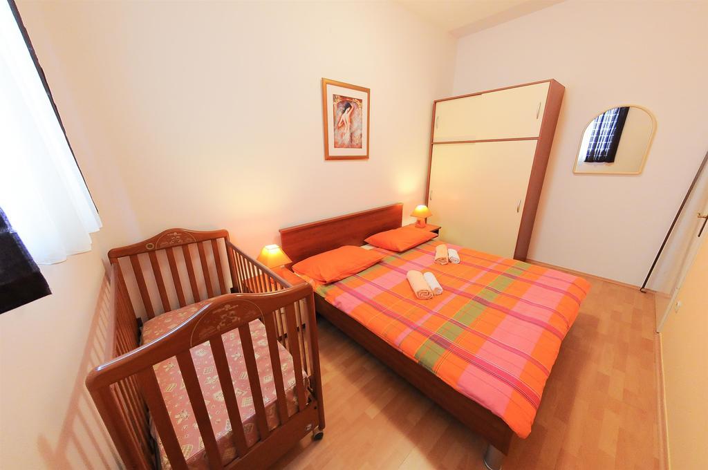 Apartments Marija Petricevic Podstrana Zimmer foto